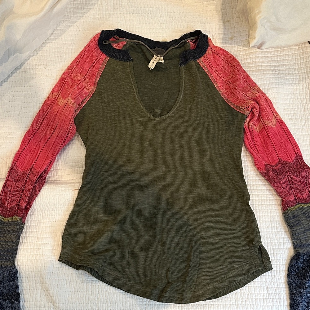 We The Free Olive and Pink Long Sleeve lightweight Sweater